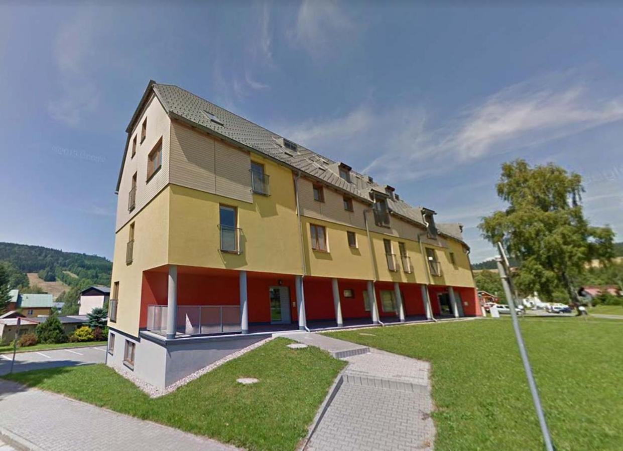 Apartma 11 דשטנב אורליצקיץ הוראך מראה חיצוני תמונה